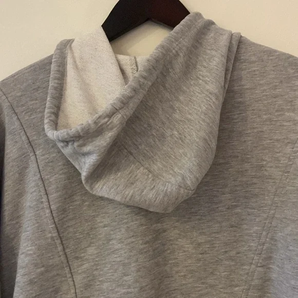 Cropped gray sweater - Picture 3 of 3